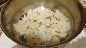 銀耳蘋果瘦肉湯-銀耳平鋪在鍋底